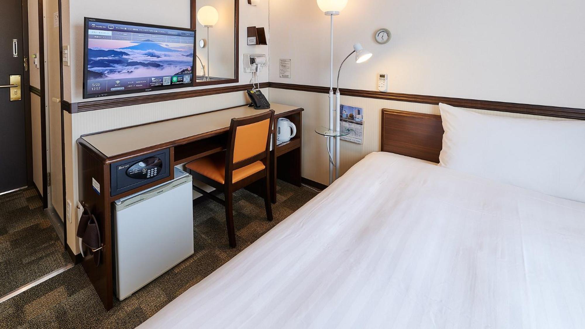 Toyoko Inn Kashiwa Eki Nishi Guchi Exteriör bild